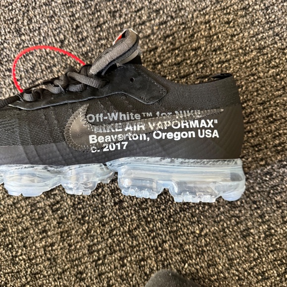 Nike Vapormax OffWhite - Picture 3 of 8